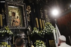 Папа в Ченстохові в Національній Святині Ясна-Гура закликав християн до скромності і смиренності Папа в Ченстохові в Національній Святині Ясна-Гура закликав християн до скромності і смиренності